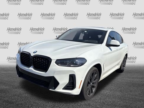 Used 2024 BMW X4 xDrive30i w/ Premium Package image 11