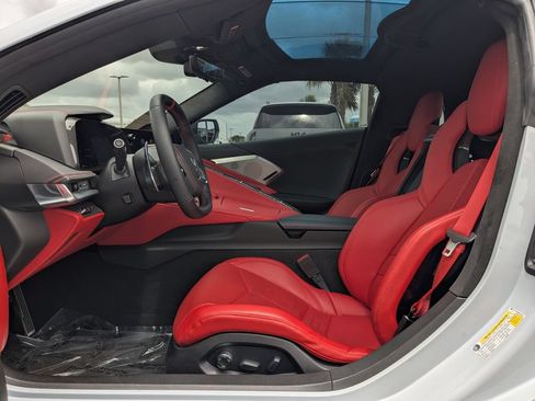 Used 2021 Chevrolet Corvette Stingray Premium Cpe w/ Z51 Performance Package RWD image 19