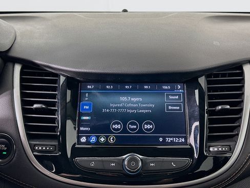 Used 2019 Chevrolet Trax LT w/ LT Convenience Package image 19