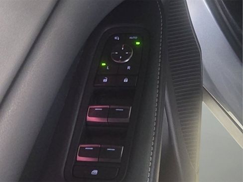 Used 2023 Lexus RX 350 Premium image 17