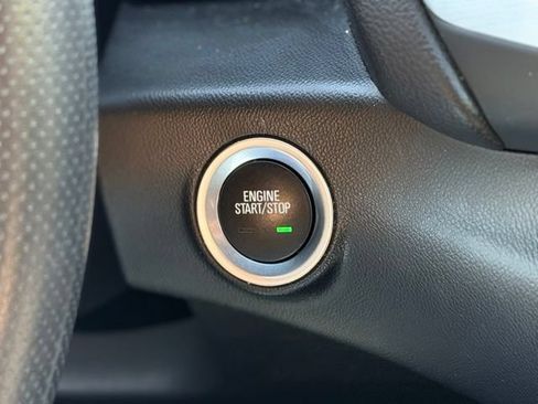 Used 2023 GMC Terrain SLE w/ Driver Convenience Package FWD image 13