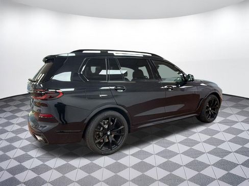 Used 2026 BMW X7 xDrive40i w/ M Sport Package image 8