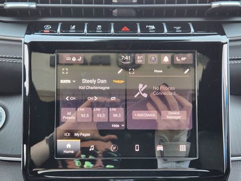 New 2025 Jeep Grand Cherokee Altitude image 12