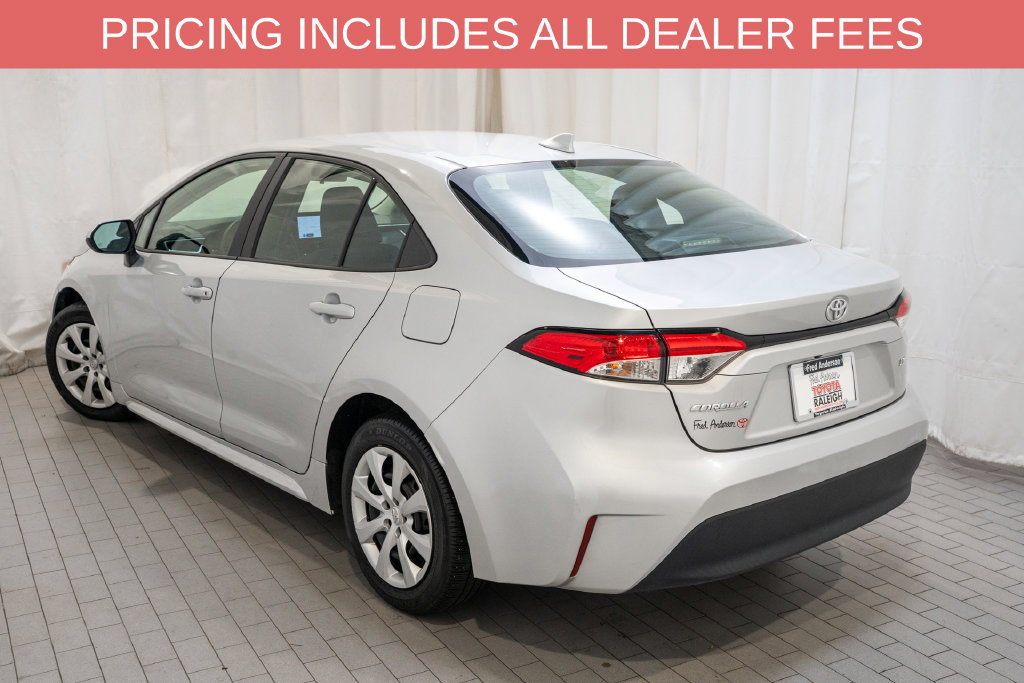 Used 2024 Toyota Corolla LE FWD image 3