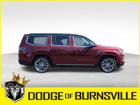 Used 2023 Jeep Grand Wagoneer Series II AWD/4WD image 10