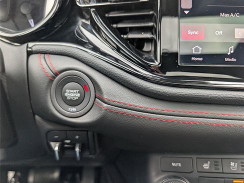 Used 2024 Dodge Durango GT AWD/4WD image 28