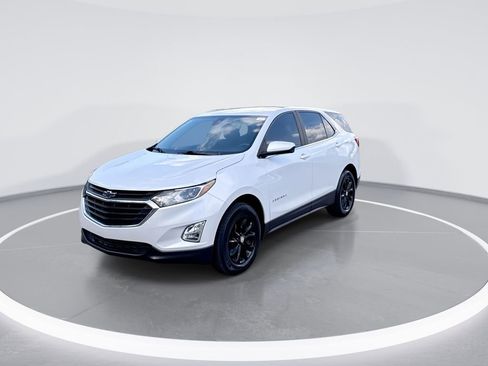 Used 2021 Chevrolet Equinox LT image 3