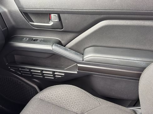 Used 2025 Toyota 4Runner SR5 RWD image 23
