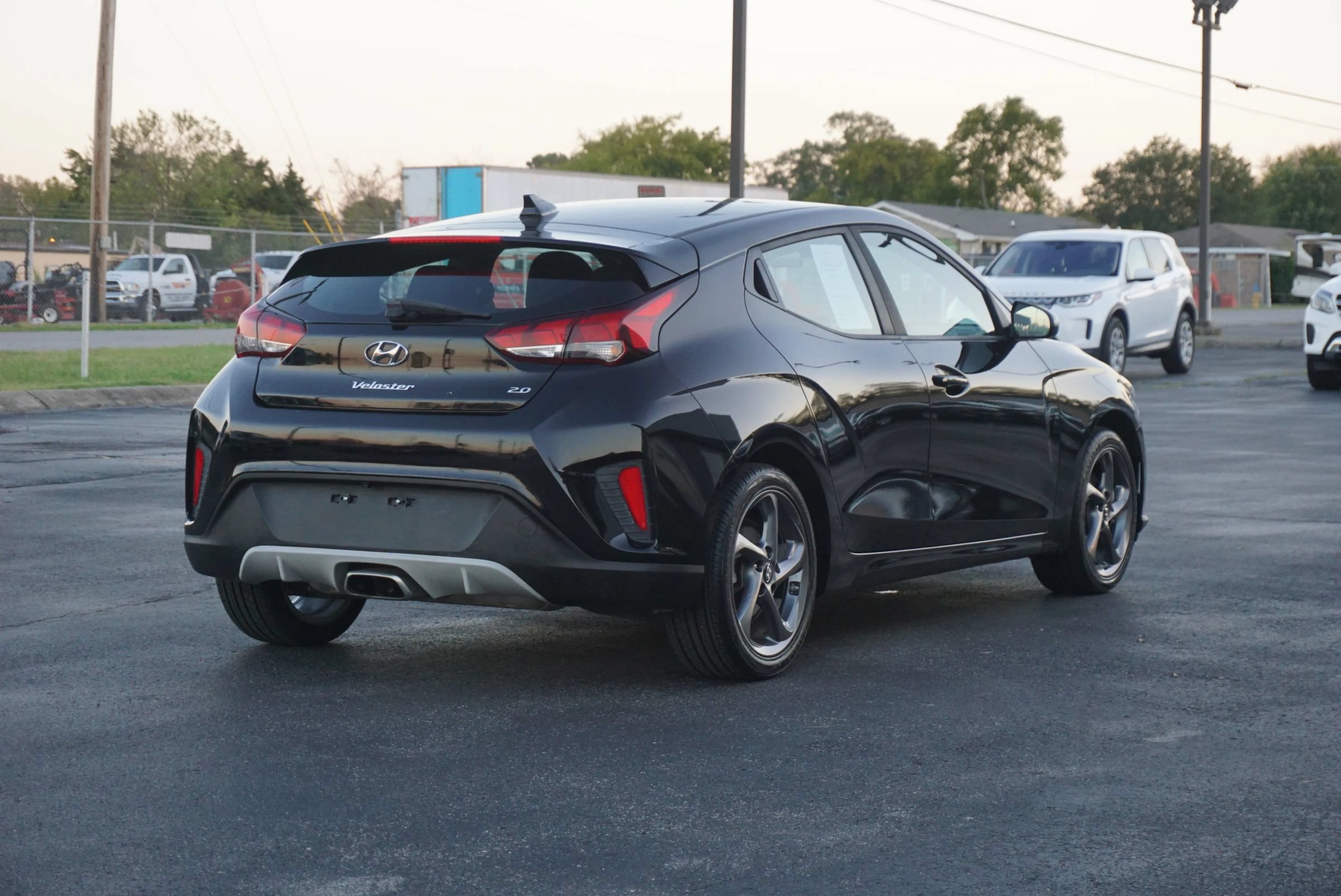Used 2019 Hyundai Veloster 2.0 FWD image 5