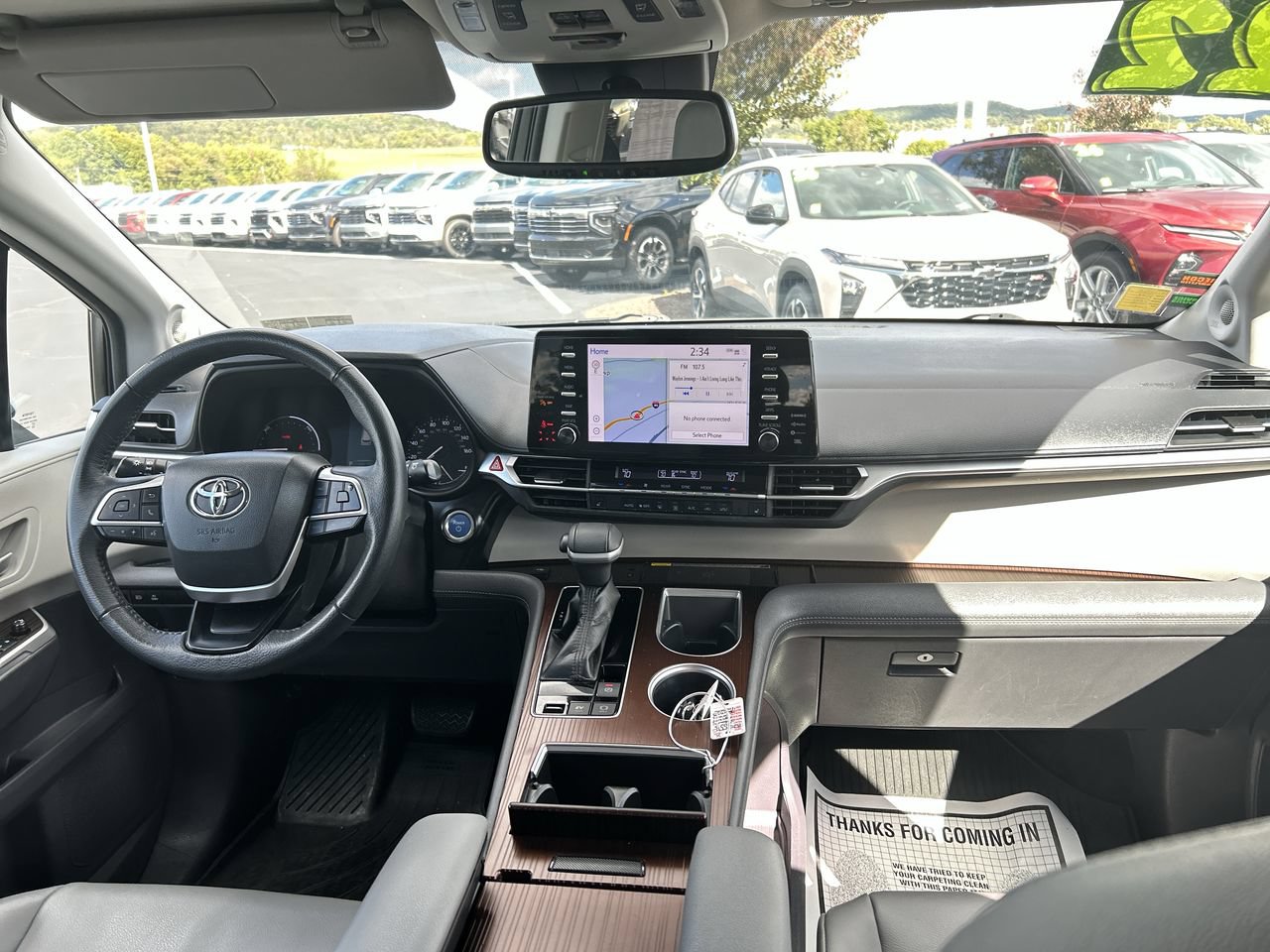 Used 2022 Toyota Sienna XLE w/ XLE Plus Package AWD/4WD image 16