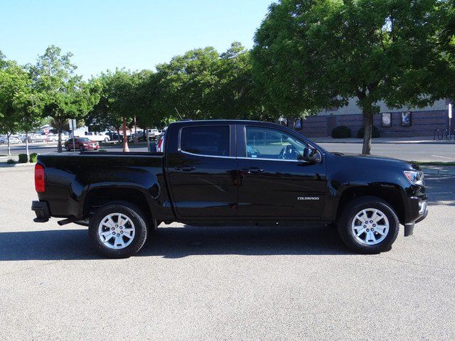 Used 2016 Chevrolet Colorado LT w/ LT Convenience Package RWD image 3