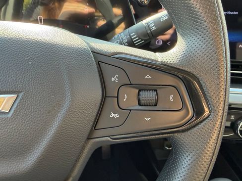 Used 2024 Chevrolet Trax LT FWD image 14
