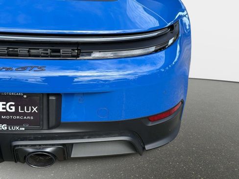 Used 2025 Porsche 911 Carrera GTS image 24