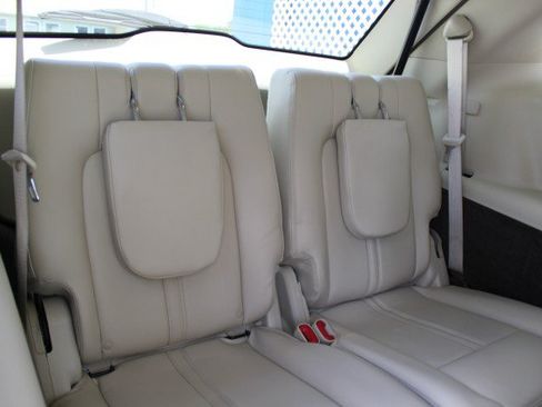 Used 2018 Lincoln MKT AWD w/ Technology Package image 31