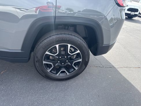 Used 2021 Jeep Compass Trailhawk image 13