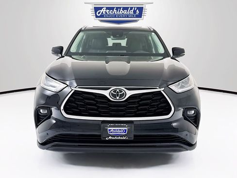 Used 2020 Toyota Highlander Limited image 2