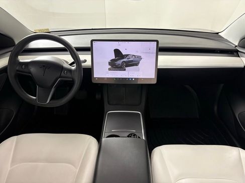 Used 2023 Tesla Model 3 Standard Range image 34