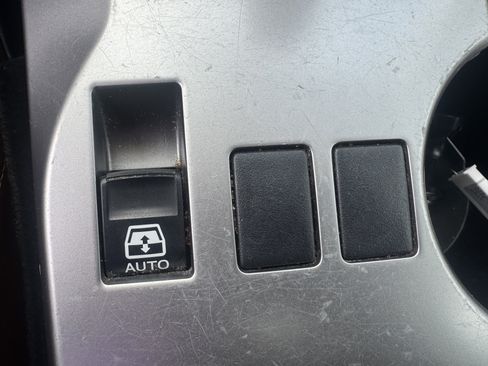 Used 2019 Toyota 4Runner Limited AWD/4WD image 40