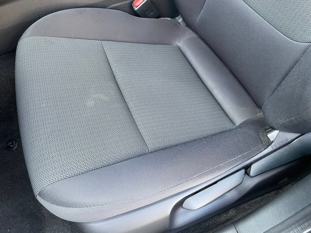 Used 2025 Toyota Prius LE FWD image 24