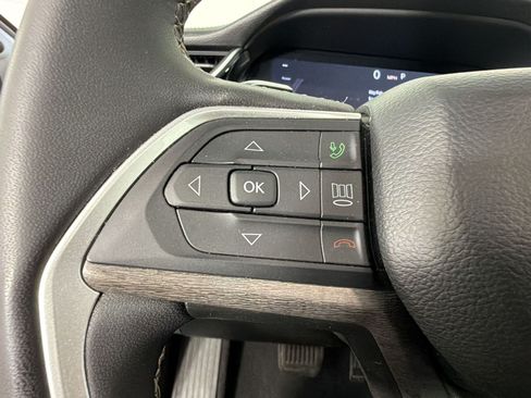 Used 2023 Jeep Grand Cherokee 4WD 4xe w/ Luxury Tech Group II image 17