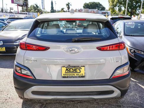 Certified 2023 Hyundai Kona SE image 8