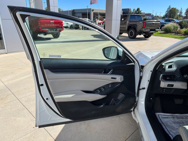 Used 2019 Honda Accord EX-L image 26