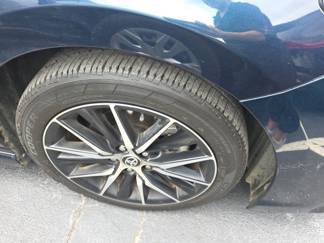 Used 2021 Toyota Camry SE FWD image 4