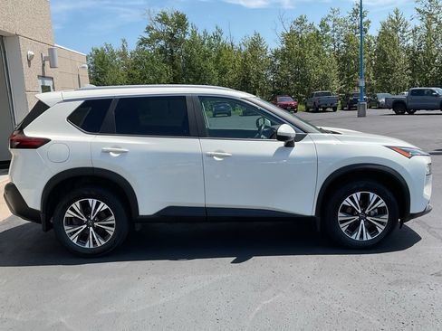 Used 2023 Nissan Rogue SV w/ SV Premium Package AWD/4WD image 4