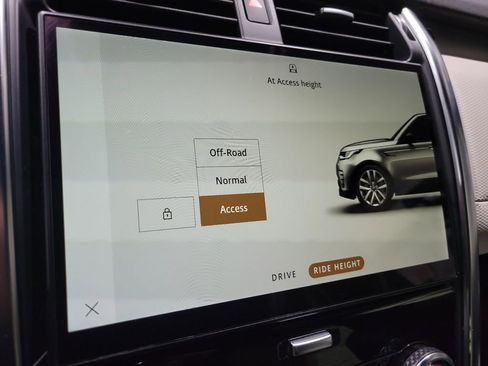 Used 2022 Land Rover Discovery HSE R-Dynamic image 34