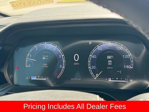 Used 2023 Jeep Grand Cherokee Overland w/ Luxury Tech Group IV AWD/4WD image 20