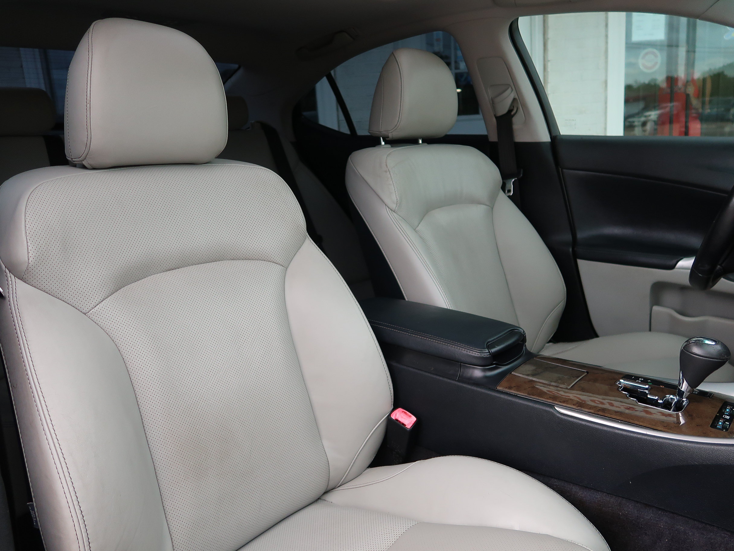 Used 2011 Lexus IS 250 w/ Premium Pkg Value Edition RWD image 13