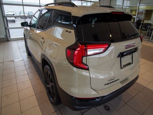 Certified 2023 GMC Terrain SLE w/ Driver Convenience Package image 5