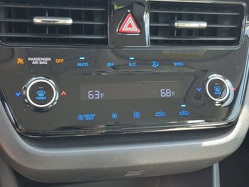 Used 2020 Hyundai Ioniq SE FWD image 14
