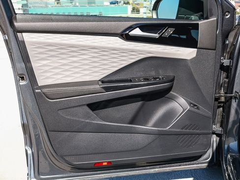 Used 2024 Volkswagen Taos S image 23