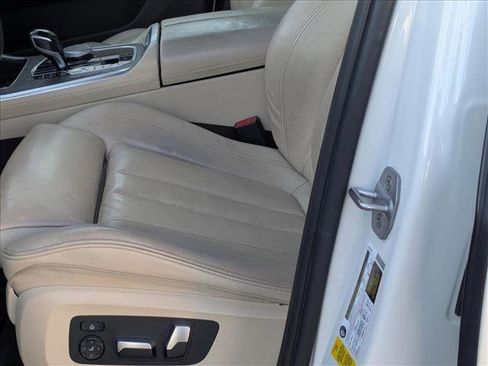 Used 2019 BMW X5 xDrive40i w/ Premium Package 2 image 16