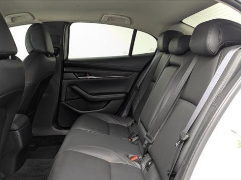 Used 2024 MAZDA MAZDA3 s image 17
