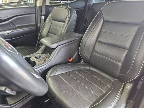 Used 2023 GMC Acadia Denali FWD image 15