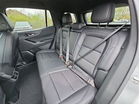 New 2026 Chevrolet Equinox LT w/ Convenience Package II image 24