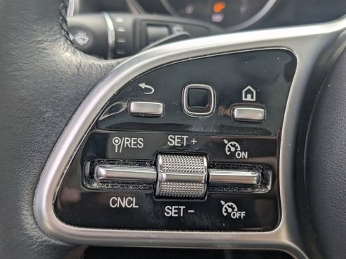 Used 2022 Mercedes-Benz GLC 300 GLC 300 w/ Premium Package Lite image 17