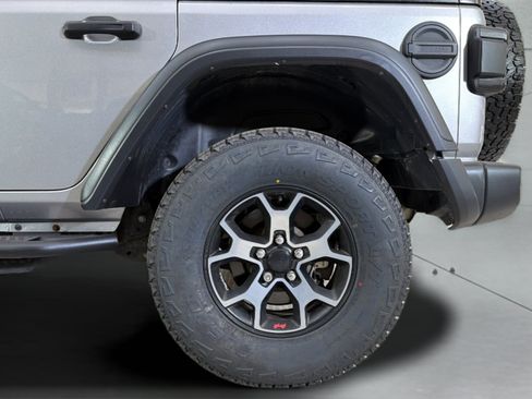 Used 2018 Jeep Wrangler Unlimited Rubicon AWD/4WD image 37