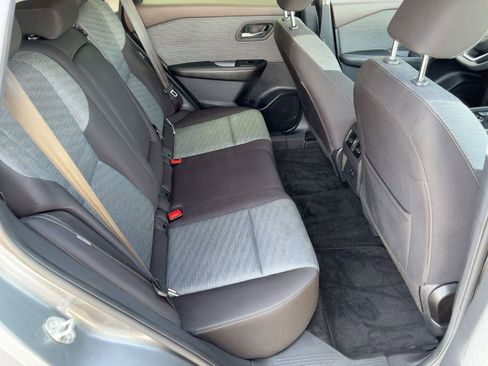 Used 2023 Nissan Rogue SV image 28