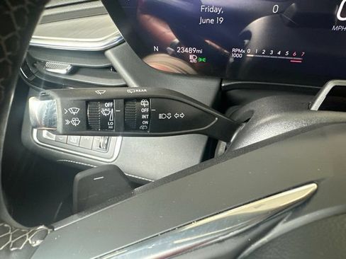 Used 2025 Buick Enclave Avenir w/ Super Cruise Package AWD/4WD image 23