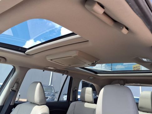 Used 2021 Honda Pilot Elite image 10