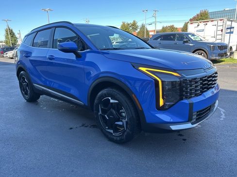 New 2026 Kia Sportage EX w/ EX Panorama Roof Package image 4