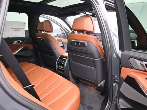 New 2026 BMW X5 M60i image 30