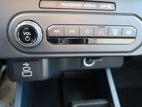 New 2026 Ford Maverick XL image 11