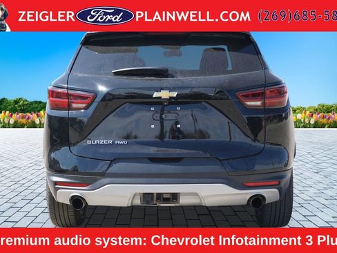 Used 2023 Chevrolet Blazer LT AWD/4WD image 4