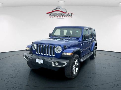 Used 2020 Jeep Wrangler Unlimited Sahara AWD/4WD image 4