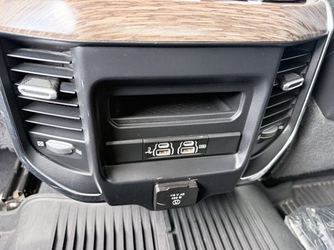 Used 2019 RAM 3500 Laramie AWD/4WD image 21