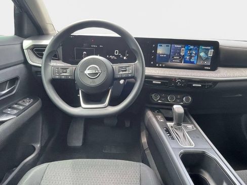 Used 2026 Nissan Kicks S FWD image 11